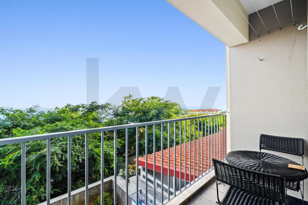 Apartamento T3 para Venda em Caniço Foto 4