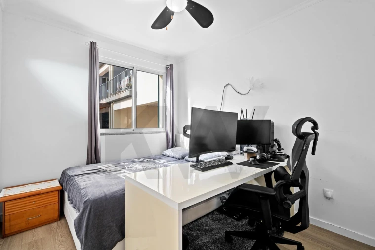 Apartamento T3 para Venda em Caniço Foto 16