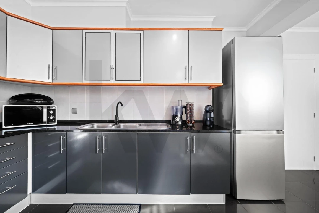 Apartamento T3 para Venda em Caniço Foto 8