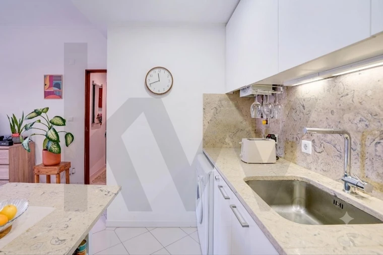 Apartamento T1 para Venda em Costa da Caparica Foto 4