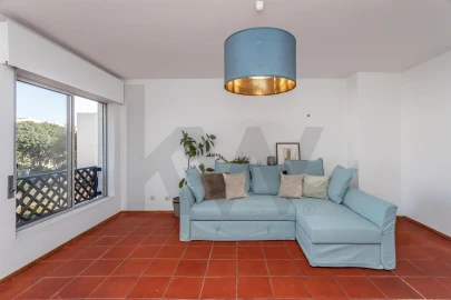Apartamento T2 para Venda em Carcavelos e Parede