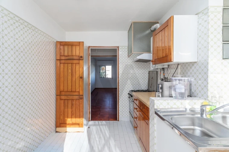 Apartamento T2 para Venda em Carcavelos e Parede Foto 12