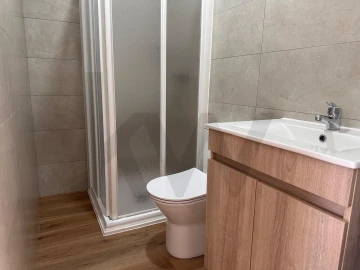 Quarto para Arrendamento em Caparica e Trafaria