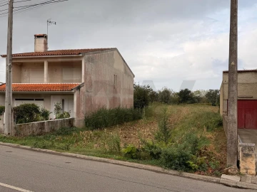 Terreno para Venda em Travassô e Óis da Ribeira
