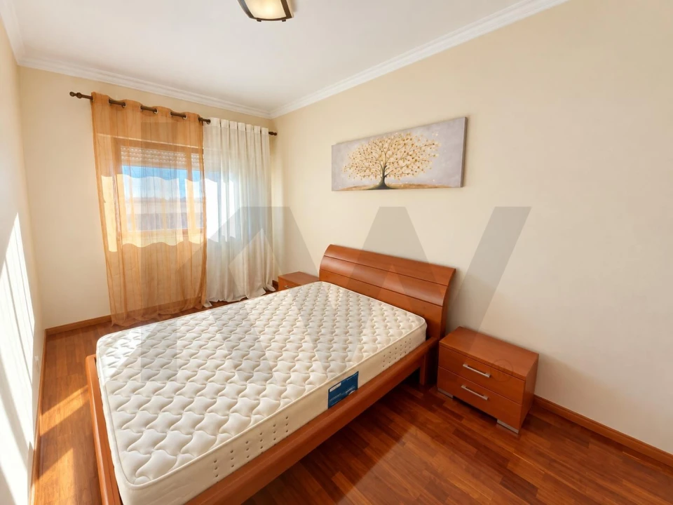 Apartamento T2 para Venda em Carregado e Cadafais Foto 10
