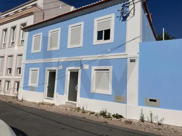 Quarto para Arrendamento em Caparica e Trafaria