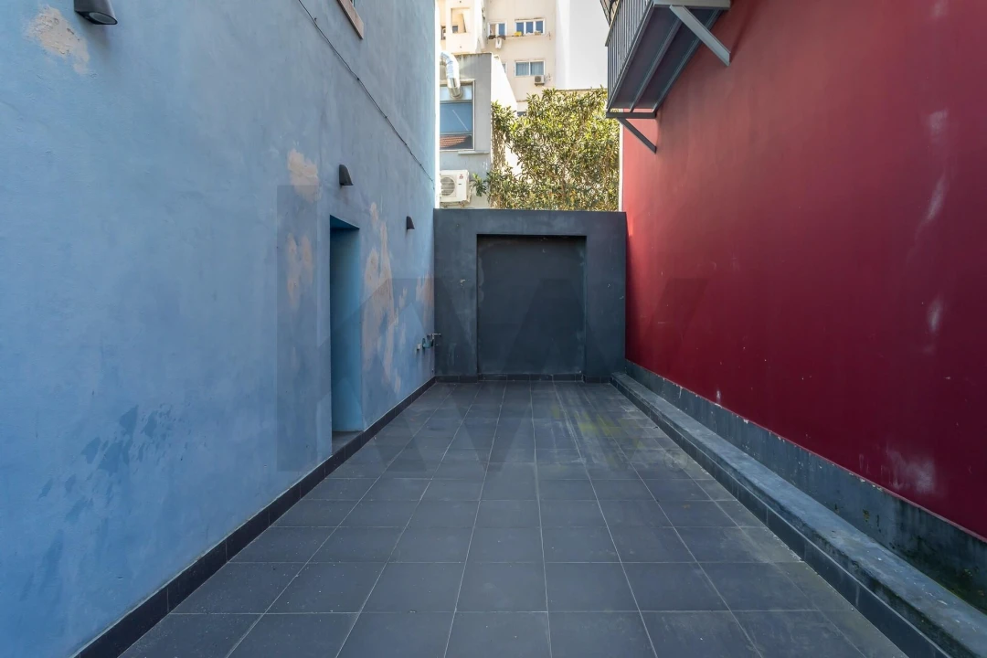 Apartamento T1 para Venda em Alvalade Foto 2