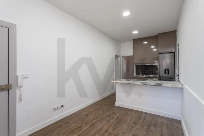 Apartamento T1 para Venda em Alvalade