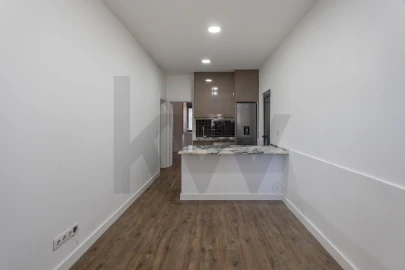 Apartamento T1 para Venda em Alvalade