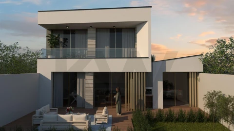 Moradia T4 para Venda em Santa Joana