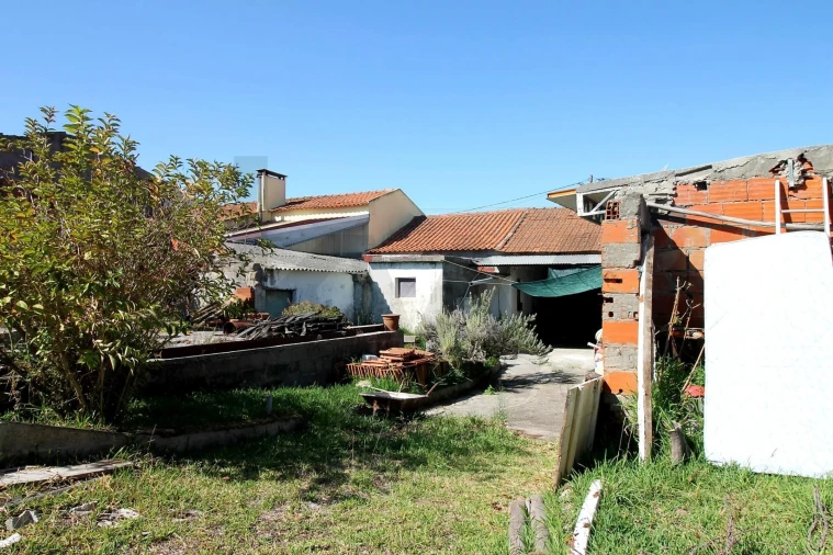 Moradia T4 para Venda em Alqueidão Foto 17