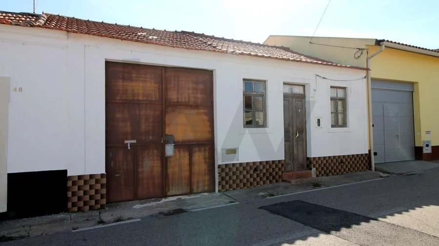 Moradia T4 para Venda em Alqueidão