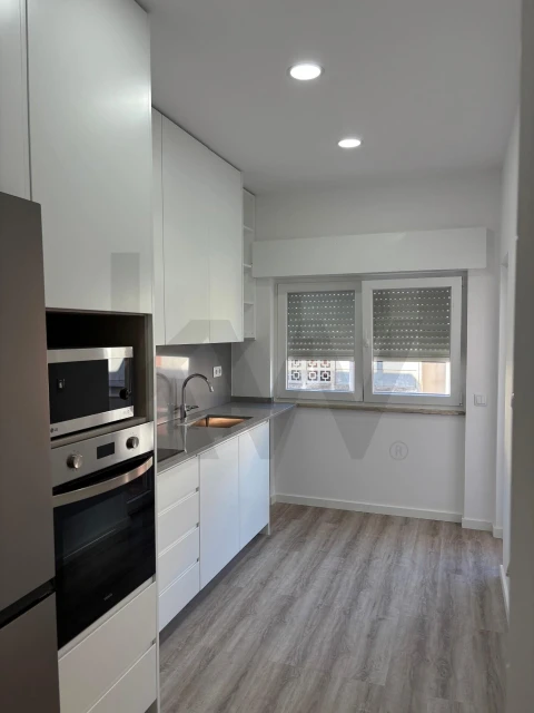 Apartamento T2 para Arrendamento em Alto do Seixalinho, Santo André e Verderena