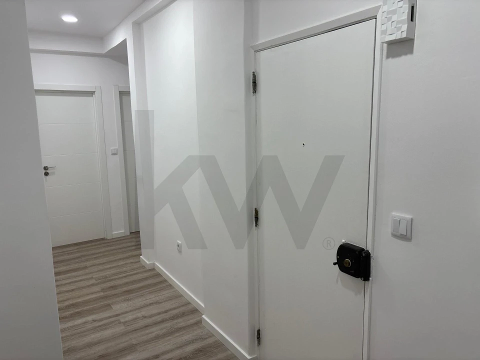 Apartamento T2 para Arrendamento em Alto do Seixalinho, Santo André e Verderena Foto 16