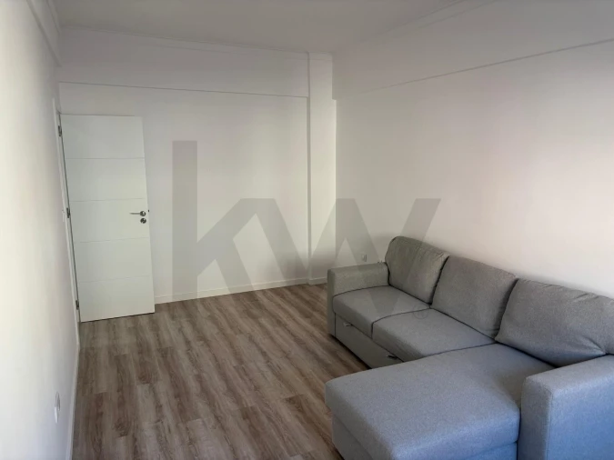 Apartamento T2 para Arrendamento em Alto do Seixalinho, Santo André e Verderena Foto 2