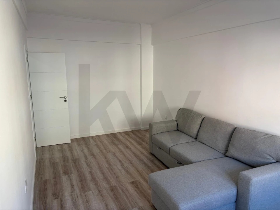 Apartamento T2 para Arrendamento em Alto do Seixalinho, Santo André e Verderena Foto 2