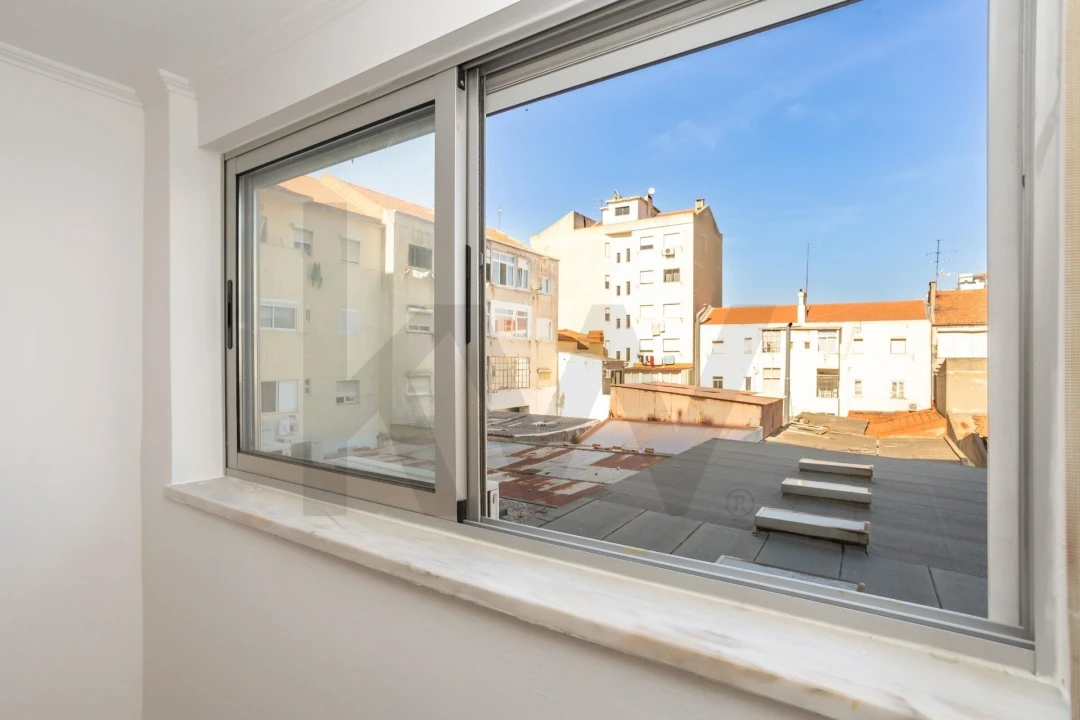 Apartamento T4 para Venda em Almada, Cova da Piedade, Pragal e Cacilhas Foto 27