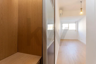 Apartamento T4 para Venda em Almada, Cova da Piedade, Pragal e Cacilhas