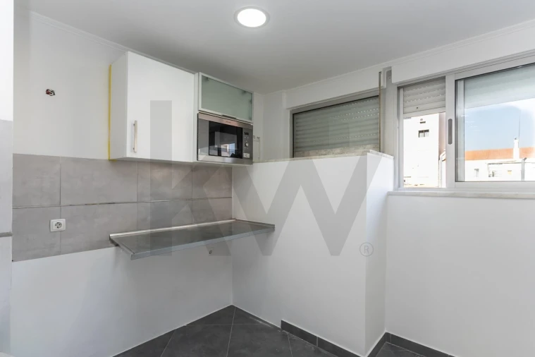 Apartamento T4 para Venda em Almada, Cova da Piedade, Pragal e Cacilhas Foto 20