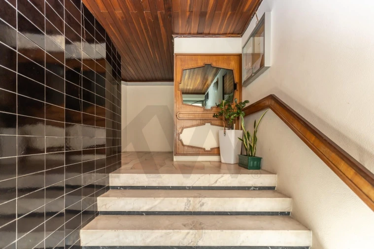 Apartamento T4 para Venda em Almada, Cova da Piedade, Pragal e Cacilhas Foto 32