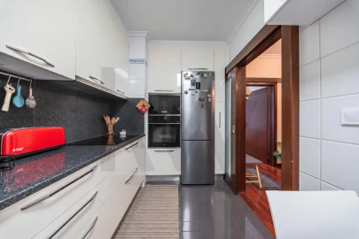 Apartamento T3 para Venda em Santo Antonio