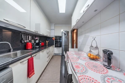 Apartamento T3 para Venda em Santo Antonio