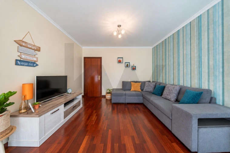 Apartamento T3 para Venda em Santo Antonio Foto 9