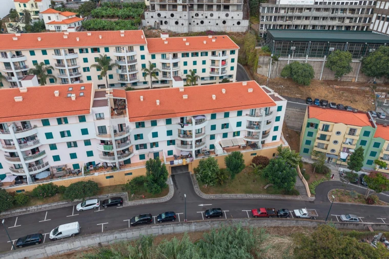 Apartamento T3 para Venda em Santo Antonio Foto 36
