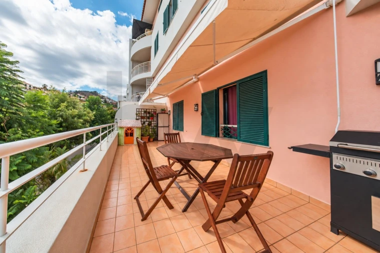 Apartamento T3 para Venda em Santo Antonio Foto 32