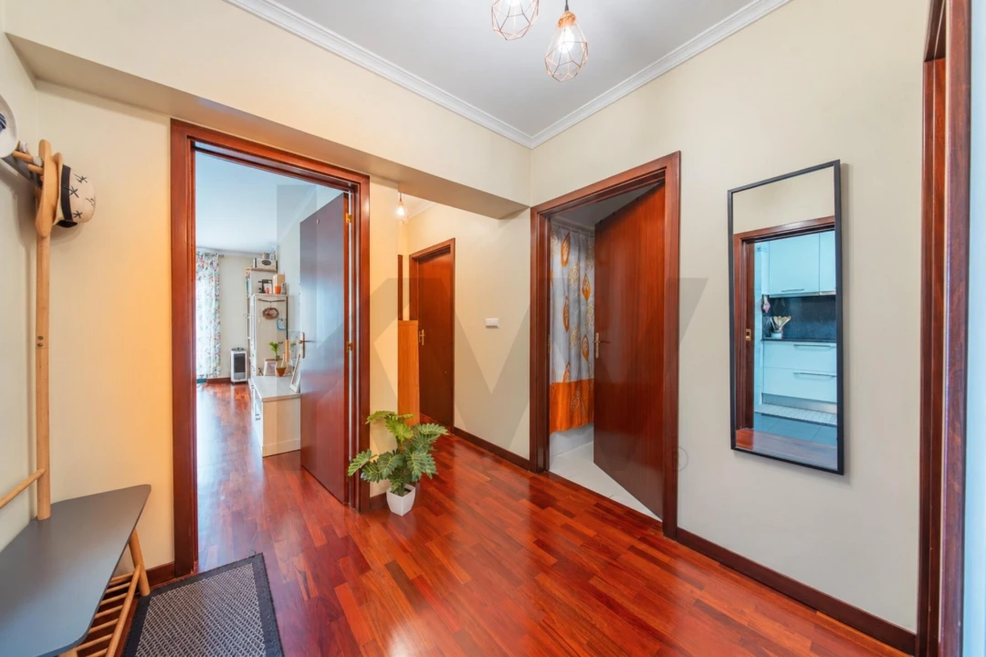 Apartamento T3 para Venda em Santo Antonio Foto 18