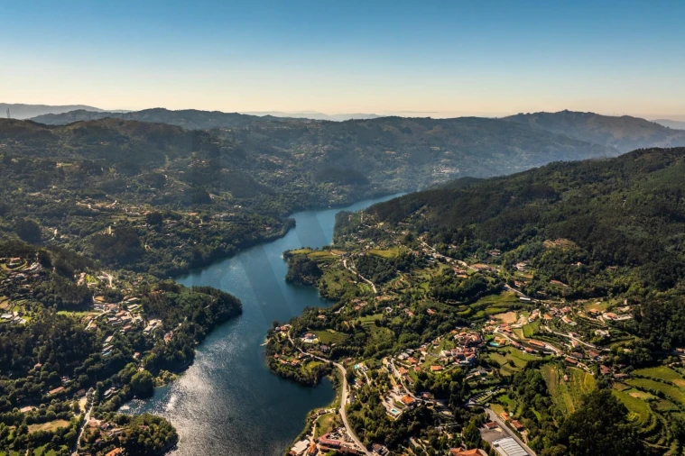 Moradia T3 para Venda em Rio Caldo Foto 28
