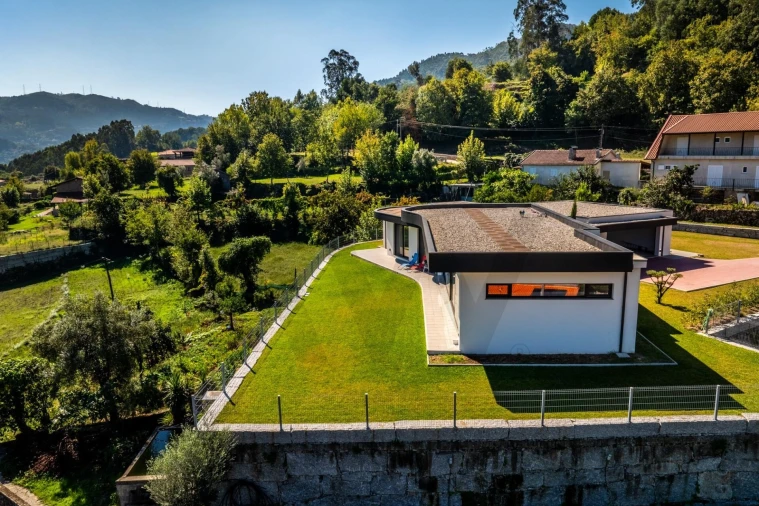 Moradia T3 para Venda em Rio Caldo Foto 21