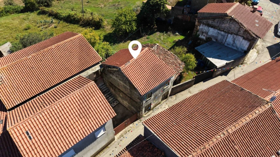 Moradia T2 para Venda em Figueira de Lorvão Foto 3