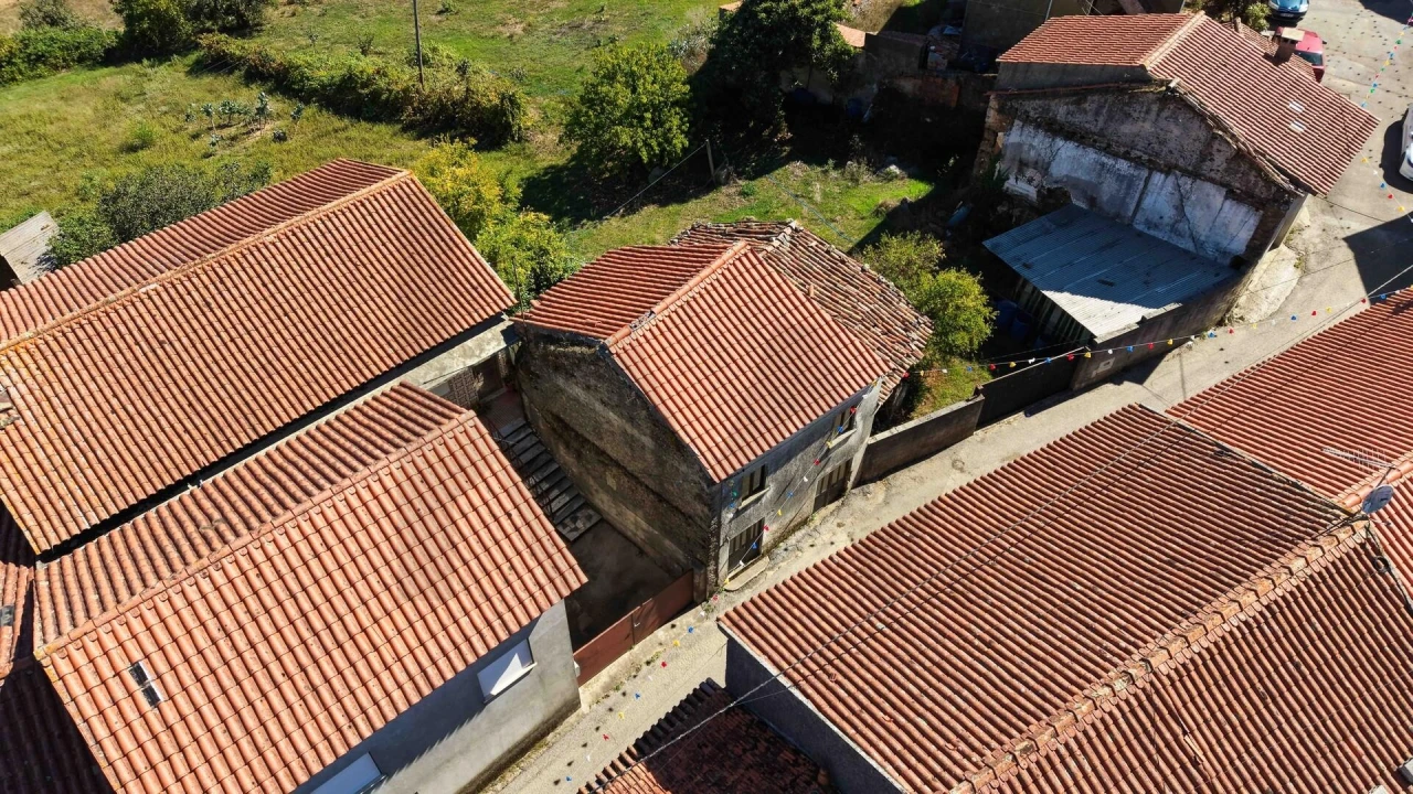 Moradia T2 para Venda em Figueira de Lorvão Foto 4
