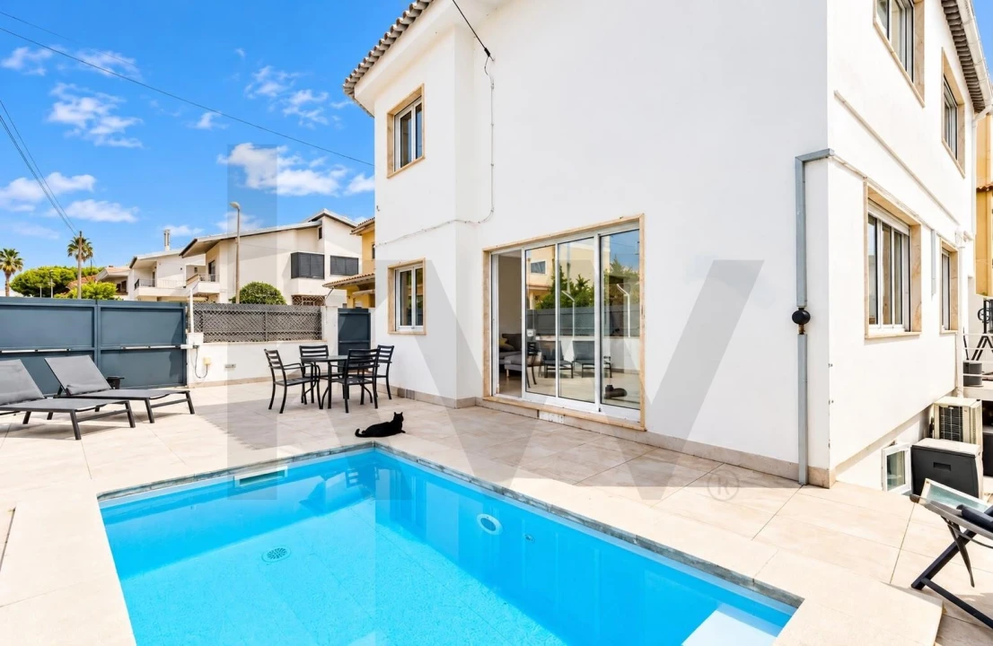 Moradia T4 para Venda em Carcavelos e Parede Foto 1