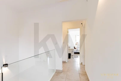Moradia T4 para Venda em Carcavelos e Parede