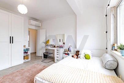 Moradia T4 para Venda em Carcavelos e Parede