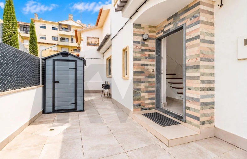 Moradia T4 para Venda em Carcavelos e Parede Foto 27
