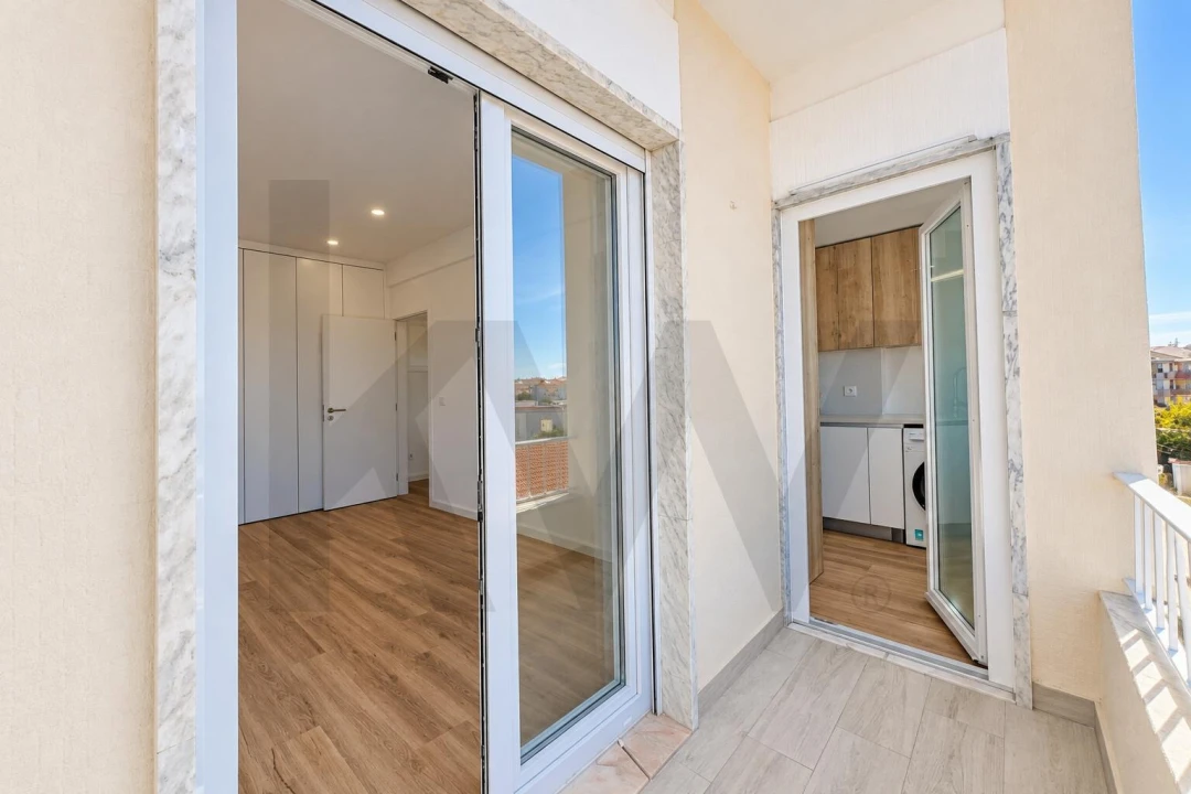 Apartamento T1 para Venda em Amora Foto 13