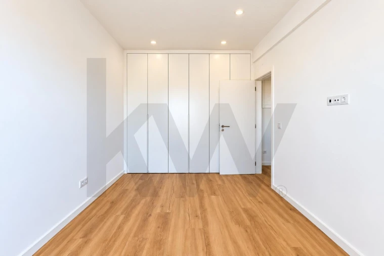 Apartamento T1 para Venda em Amora Foto 12