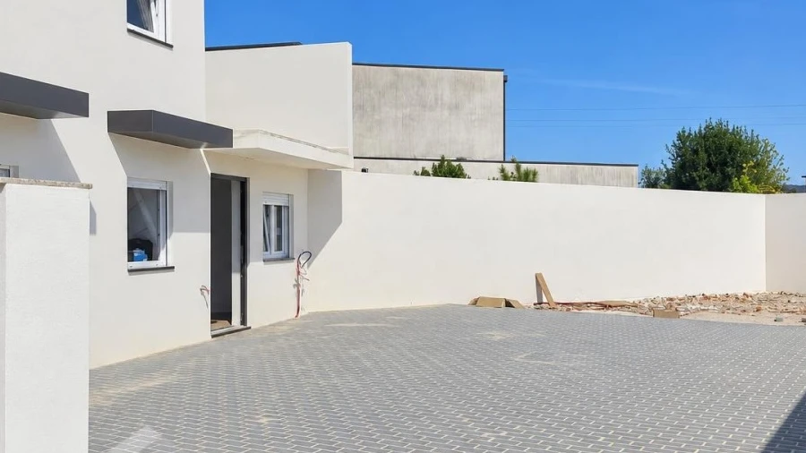 Moradia T3 para Venda em Arcozelo