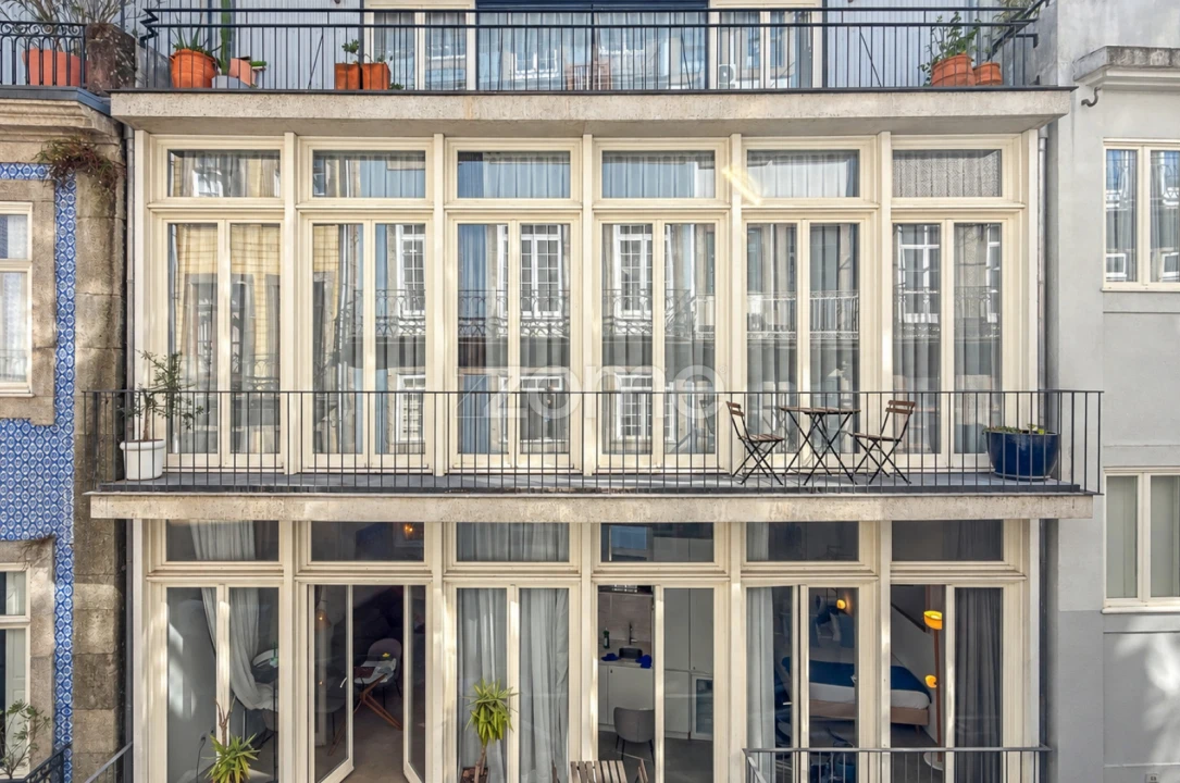 Apartamento T1 para Venda em Cedofeita, Santo Ildefonso, Sé, Miragaia, São Nicolau e Vitória Foto 1