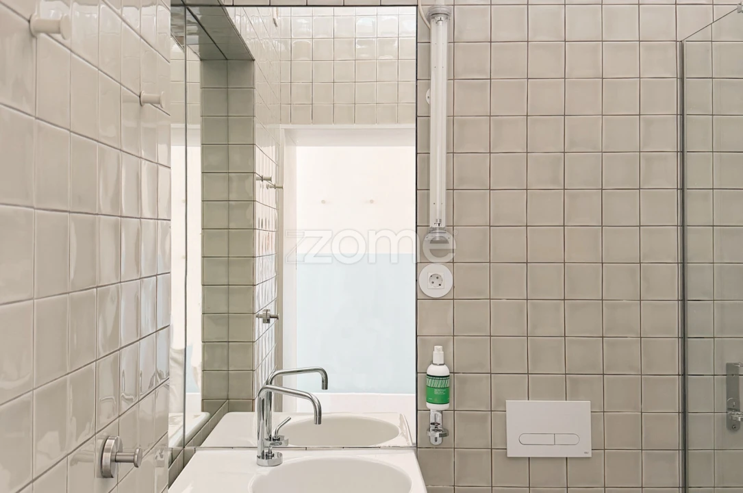 Apartamento T1 para Venda em Cedofeita, Santo Ildefonso, Sé, Miragaia, São Nicolau e Vitória Foto 16