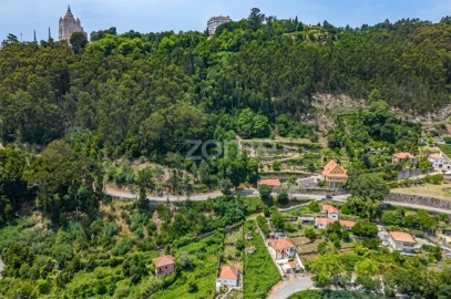 Moradia T4 para Venda em Santa Maria Maior e Monserrate e Meadela
