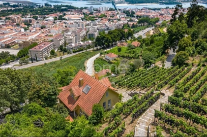 Moradia T4 para Venda em Santa Maria Maior e Monserrate e Meadela