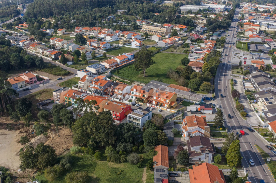 Moradia T3 para Venda em Serzedo e Perosinho Foto 29