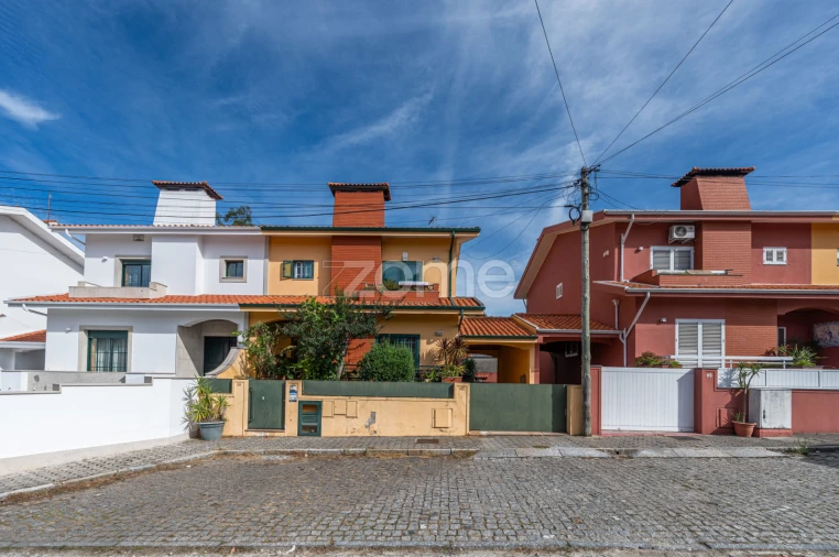 Moradia T3 para Venda em Serzedo e Perosinho Foto 41