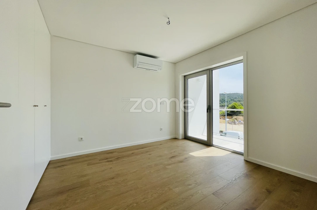 Moradia T3 para Venda em Gondifelos, Cavalões e Outiz Foto 20