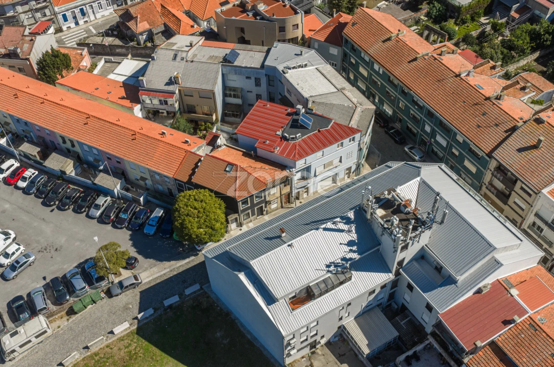Moradia T4 para Venda em Paranhos Foto 17