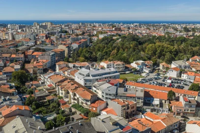 Moradia T4 para Venda em Paranhos